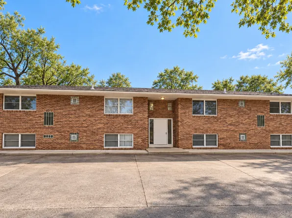 1007 8th St, Highland, IL