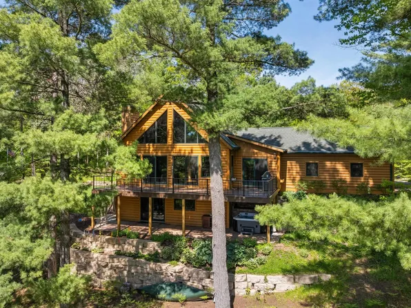 4648 Truax Lake Rd, Williamsburg, MI 49690