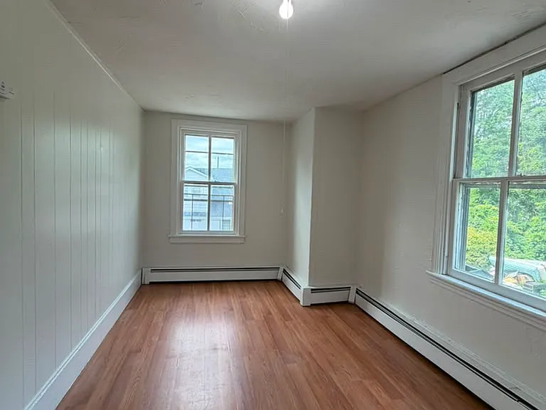28 W Main St #6 — Photo 5