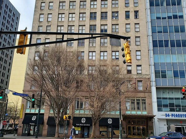 32 Peachtree St NW #305 — Photo 1