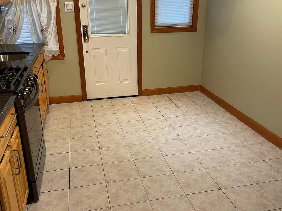 1st image of 714 20th Ave APT 2