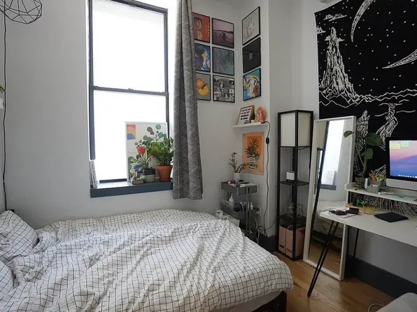 23 Menahan Street image 4 of 12