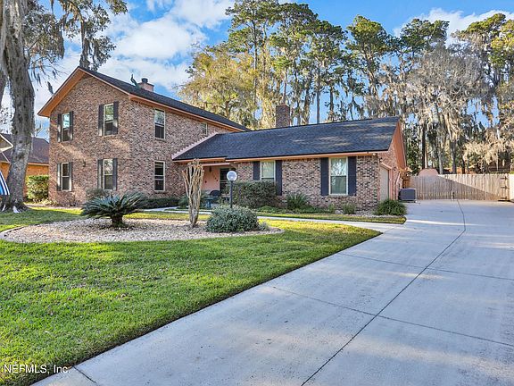 2nd image of 1709 Shoreline Pl