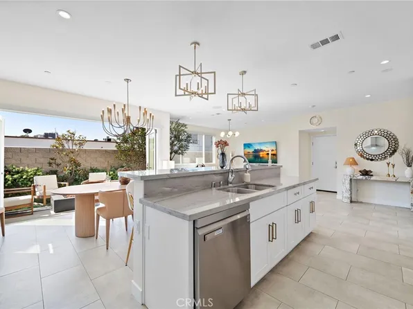 2573 Elden Ave #D, Costa Mesa, CA 92627