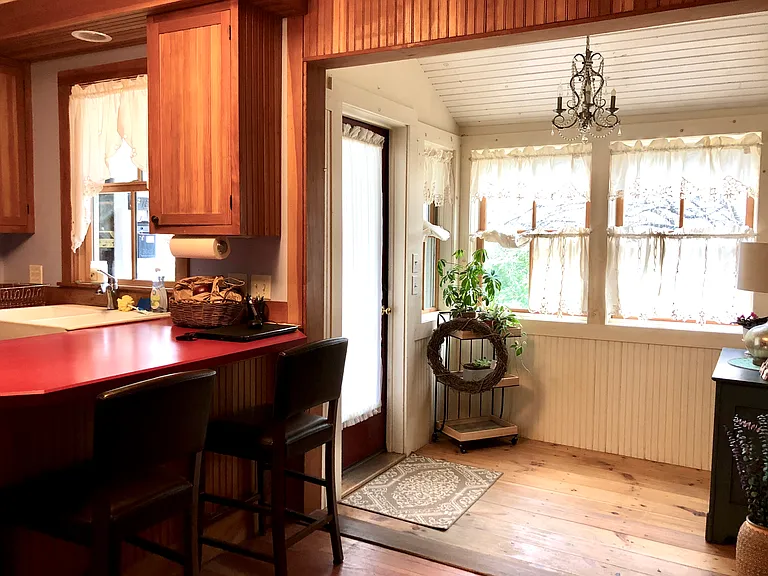 9 Cedar St #1 — Photo 2