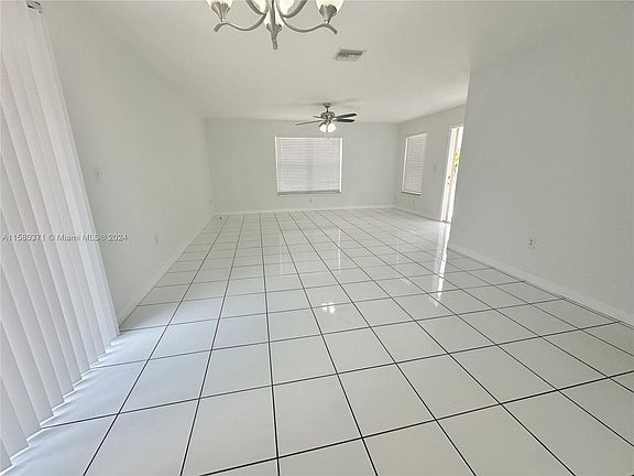 5th image of 22137 SW 97th Ct