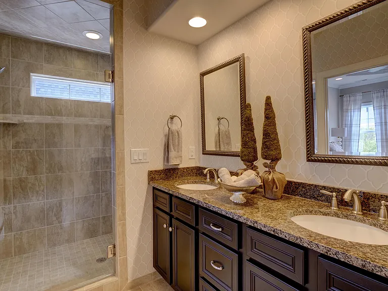 2620 Leader Cir — Photo 21