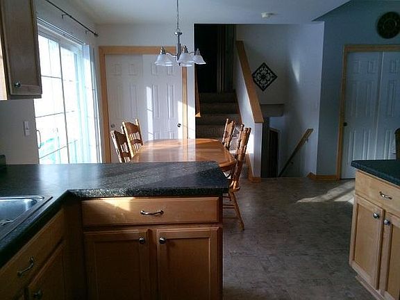 2nd image of 610 Bridlewood Ln
