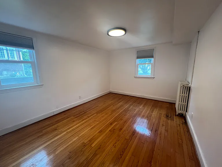 8 Ryckman Ave #4 — Photo 2