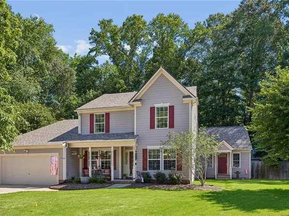 709 Robin Hood Dr, Yorktown, VA 23693