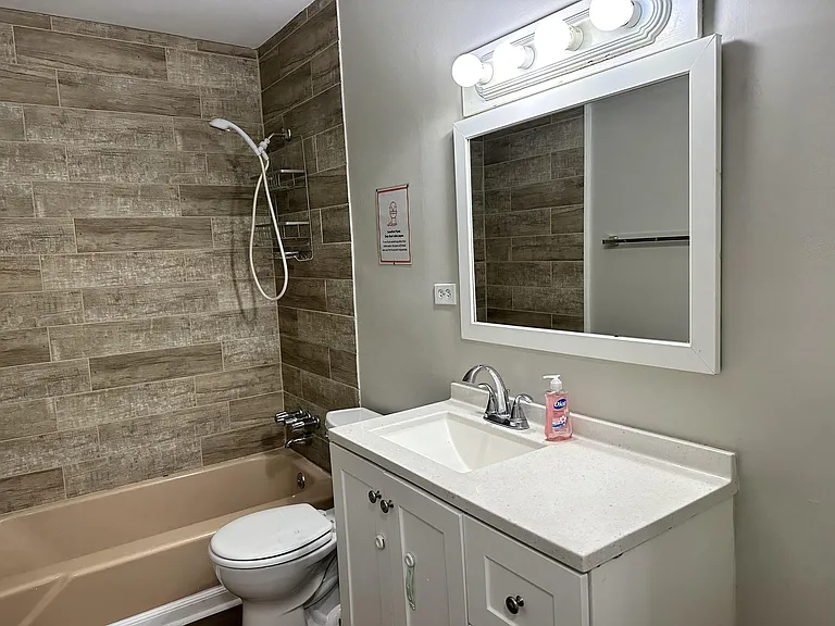 Scott Dr — Photo 3