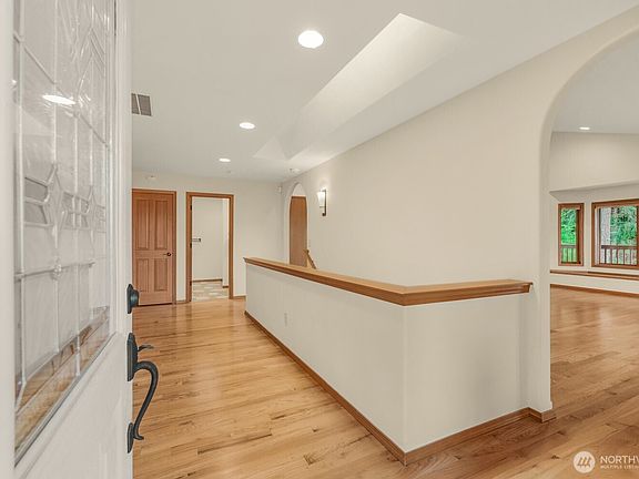 3rd image of 336 Big Hanaford Road