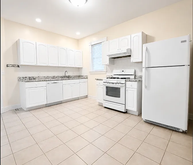 9 Corwin St #9 — Photo 5