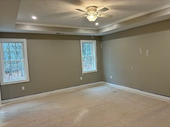 5th image of 4 Jewett Rd #4