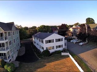 5 Badgers Is W APT 3, Kittery, ME 03904