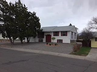 1028 South 11th Street - 13-30 — Photo 1