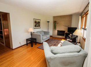 2857 Virginia Ave, Roseville, MN 55113