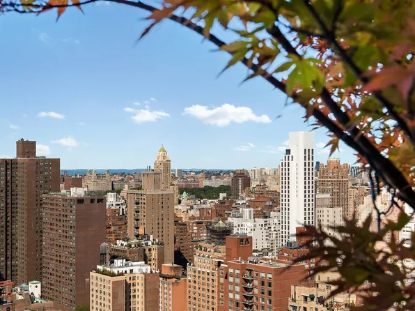 400 East 70th Street image 21 of 21