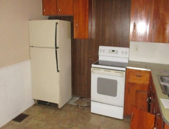 4th image of 532 W Hopocan Ave
