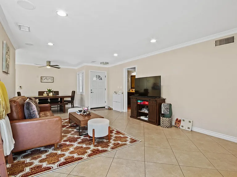 12762 Wild Goose St — Photo 4