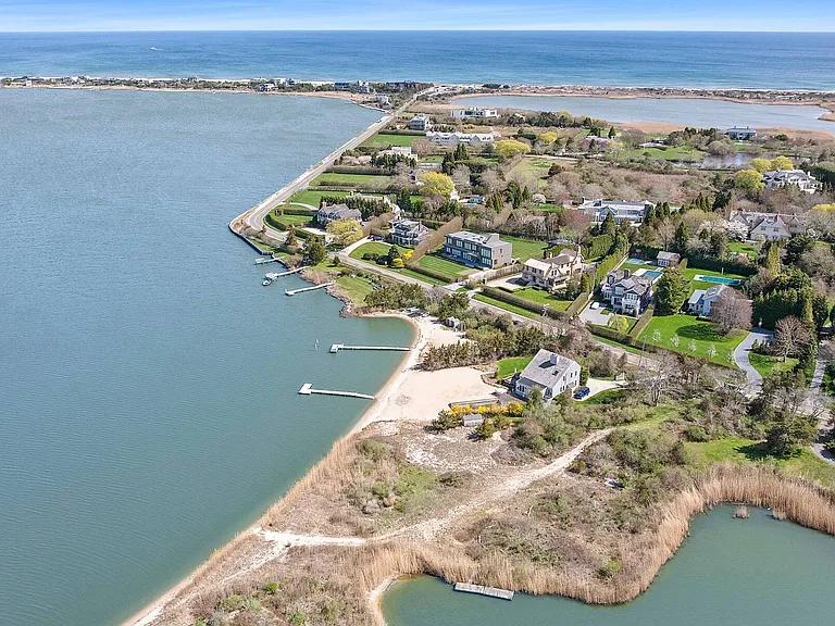 747 Flying Point Rd — Photo 22