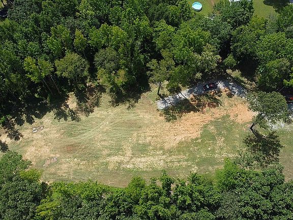 4th image of 750 Rolan Gooch Rd