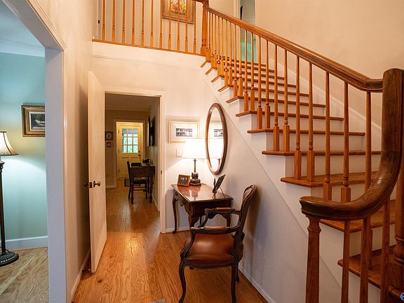 4th image of 451 13th St SW