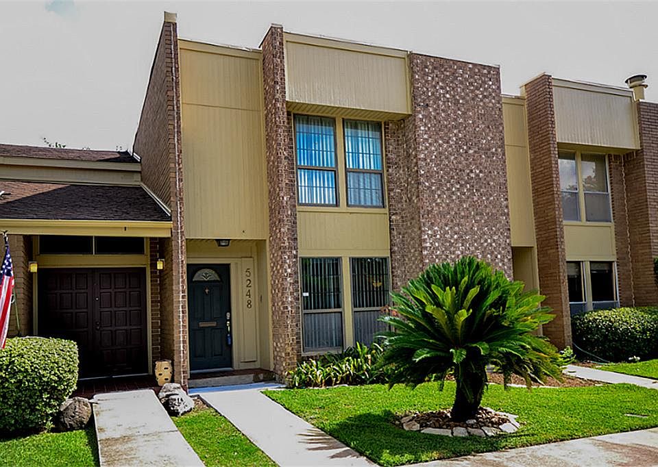 1st image of 5248 Woodlawn Pl