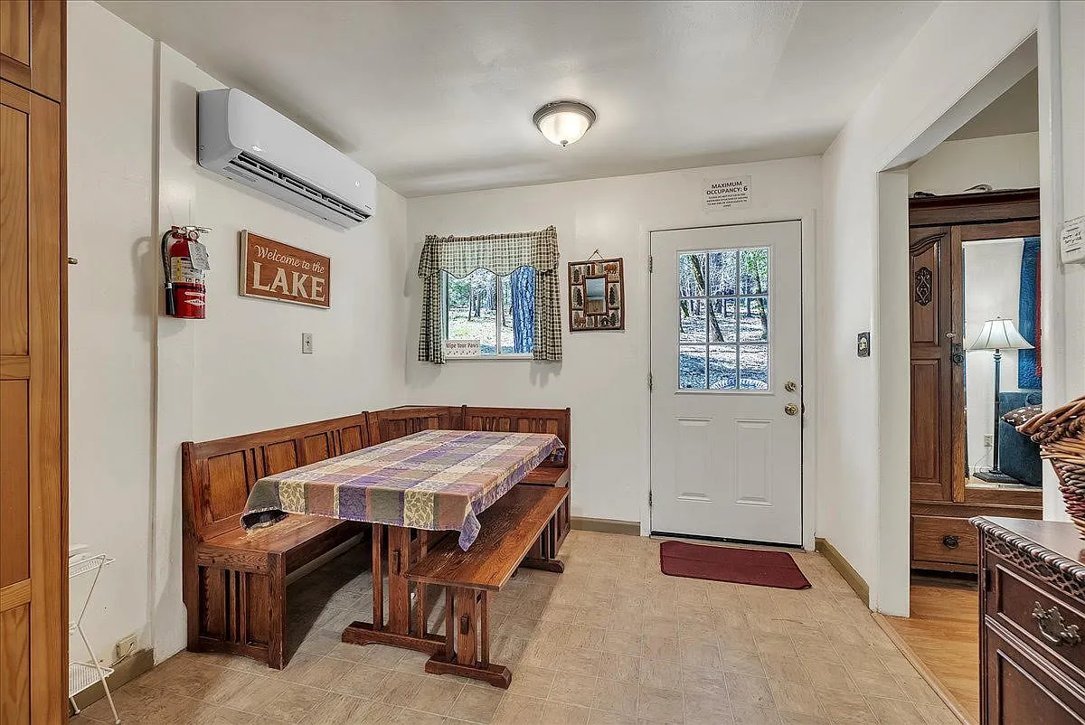 1 bed, 1000 sqft, $2,100 — Photo 4