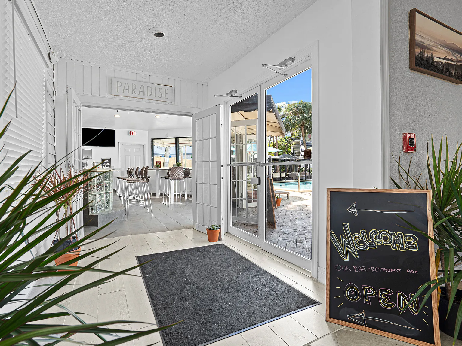 Studio, 300 sqft, $1,400 — Photo 4