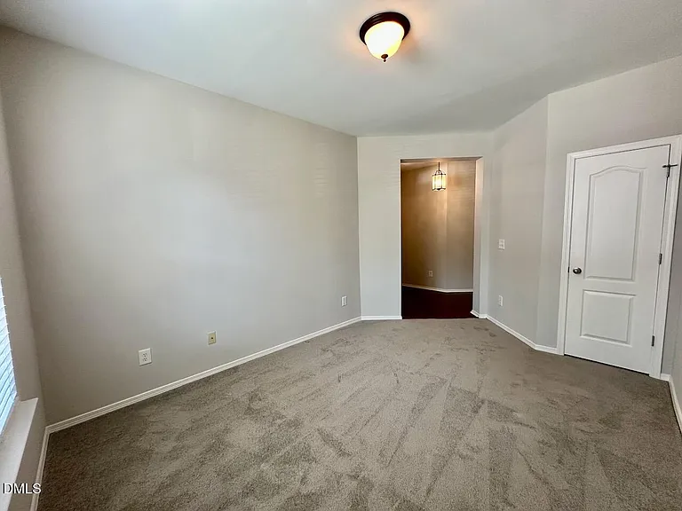 8208 Stone Cellar Dr — Photo 5