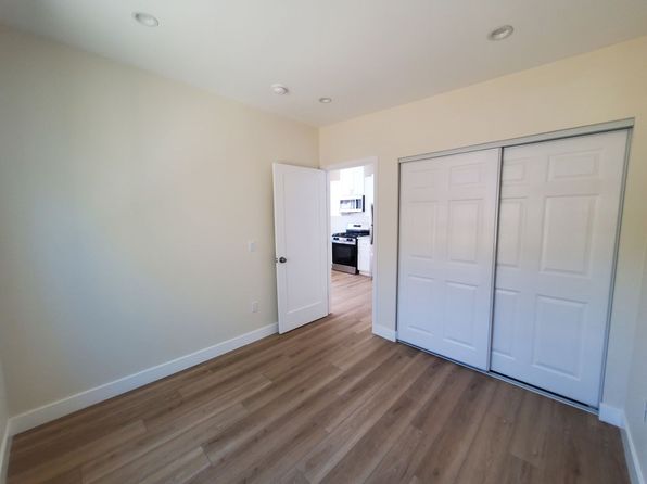 2323 Lemon Ave #1/2