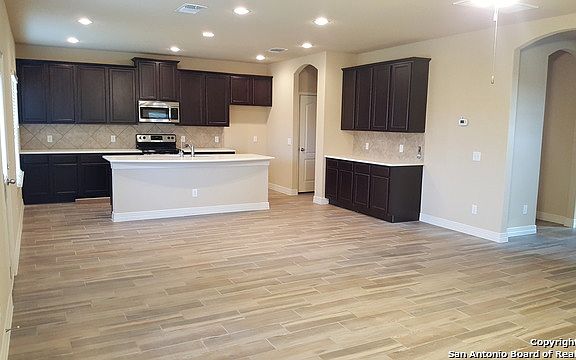 2nd image of 2747 Wheatfield Wat