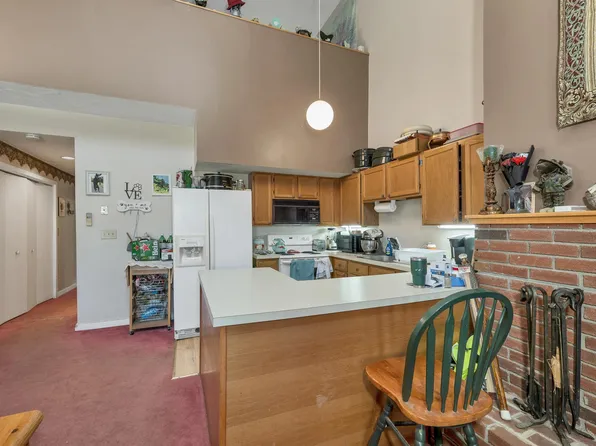 40 Davis Road #J3, Plymouth, NH 03264