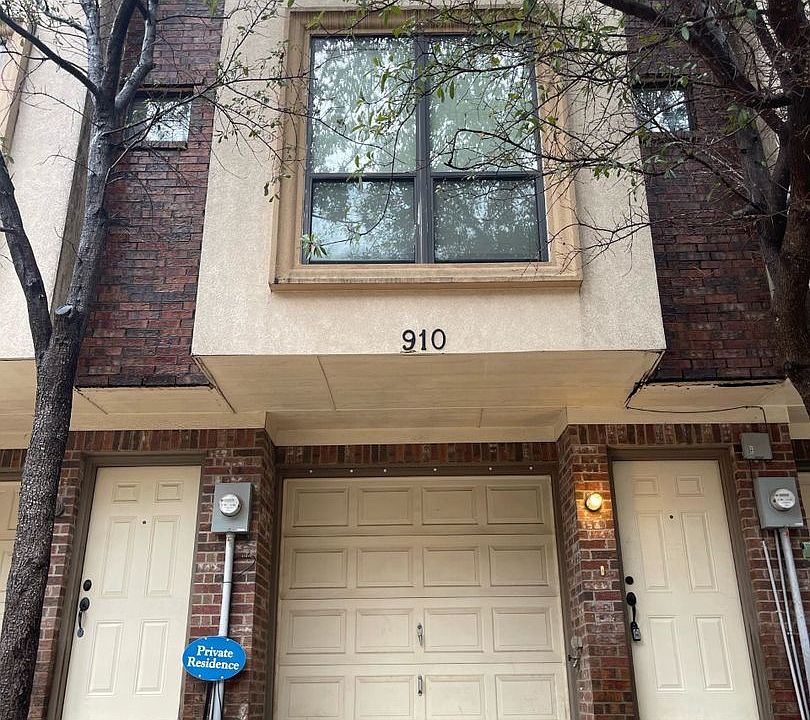 1st image of 910 Glenn Crossett St