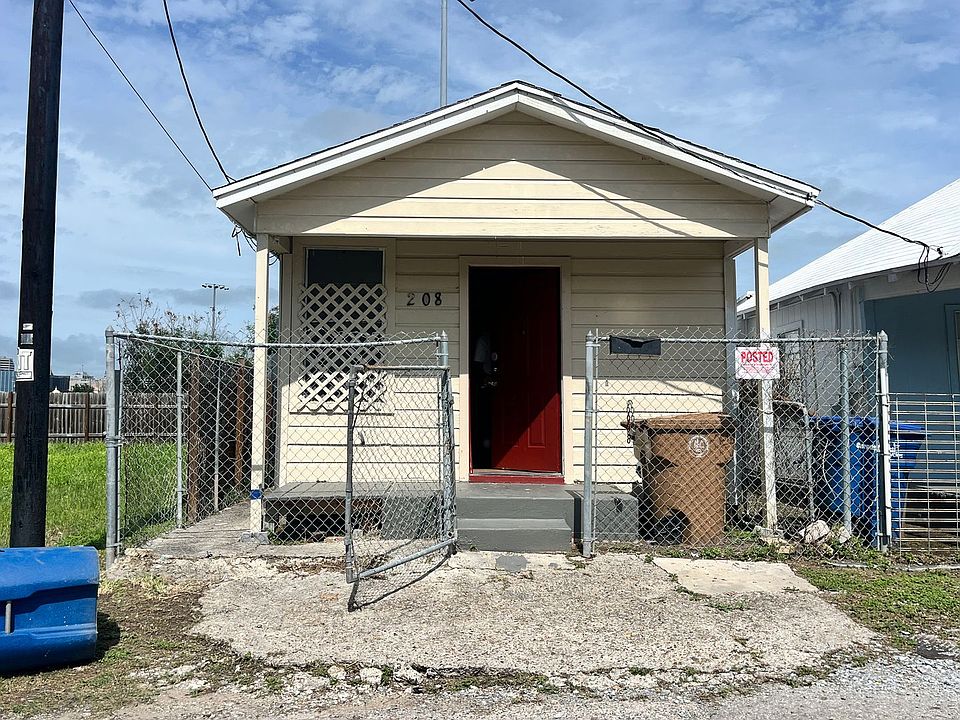 1st image of 206 Spruce St #A