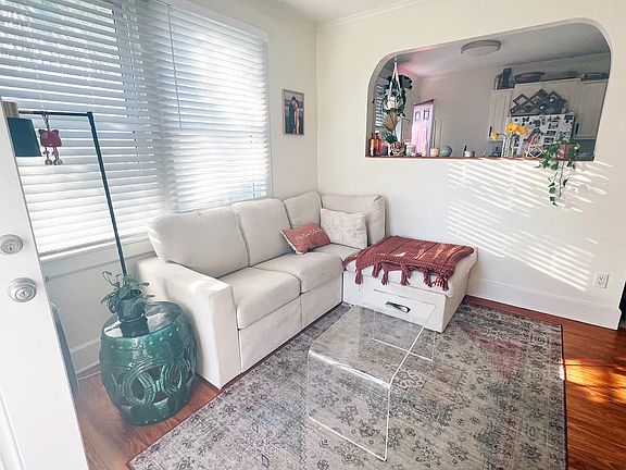 2nd image of 4411 Woodmere St #4411