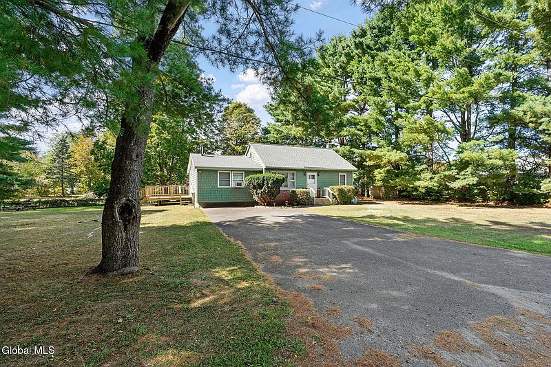 4th image of 12 Victor Road
