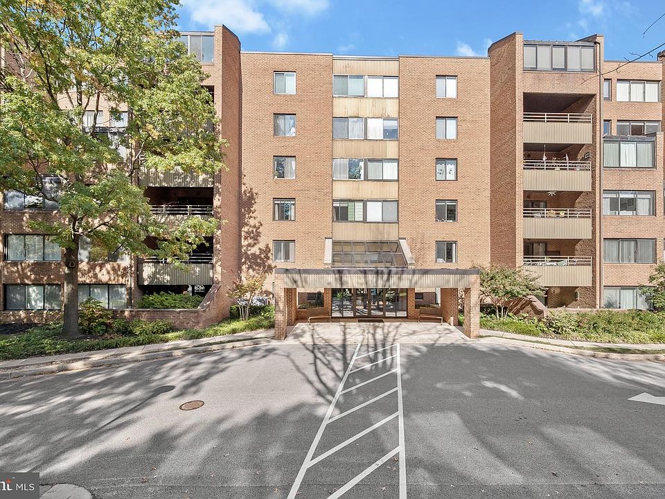 1st image of 1 Southerly Ct APT 605