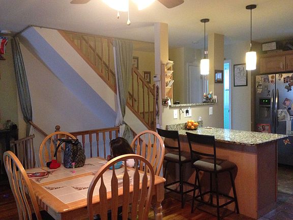 5th image of 28 Brownsell Ave