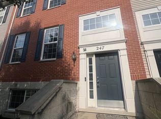 247 Jackson St UNIT 247, Gilberts, IL 60136