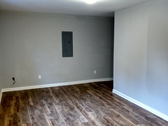2nd image of 217 Edwina Ct