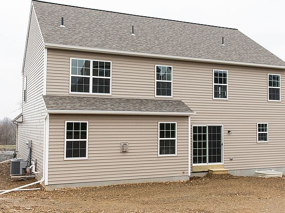3rd image of 440 Charles Dr