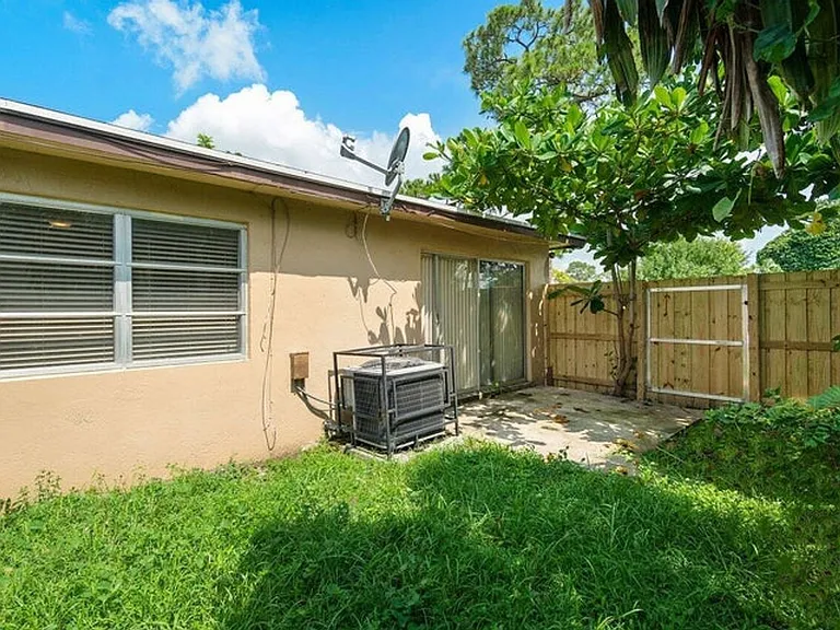 5854 Kumquat Rd #A — Photo 11