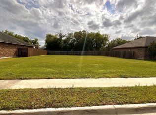 1011 Bluecrest, Beeville 78102