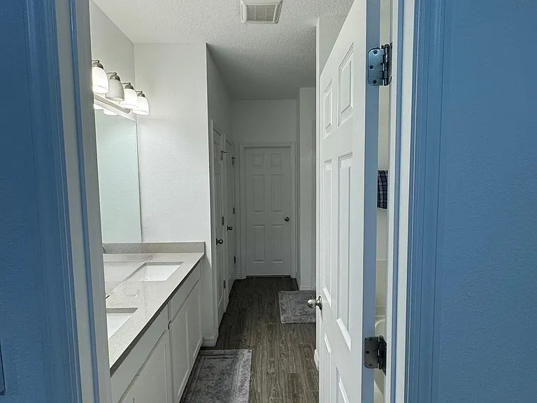 1472 Garden Arbor Ln — Photo 4