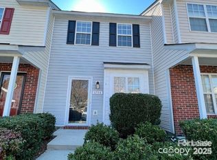 1754 Pergola Pl, Charlotte, NC 28213