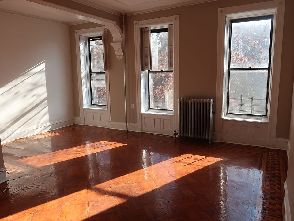 1st image of 627 Willoughby Ave APT 3