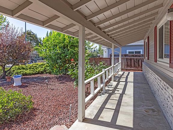4th image of 1219 Elderberry Dr