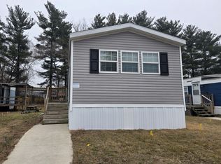 9223 Holiday Cir #20, Demotte, IN 46310